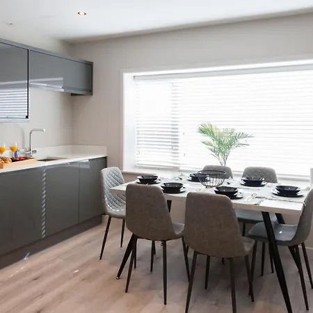 Somers Suites Apartments Leeds  Exterior photo
